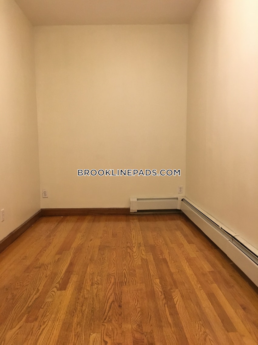 BROOKLINE- BROOKLINE VILLAGE - 4 Beds, 2 Baths - Image 14