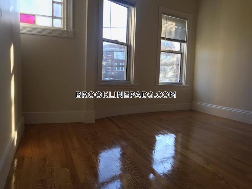Brookline - $5,100+ /month