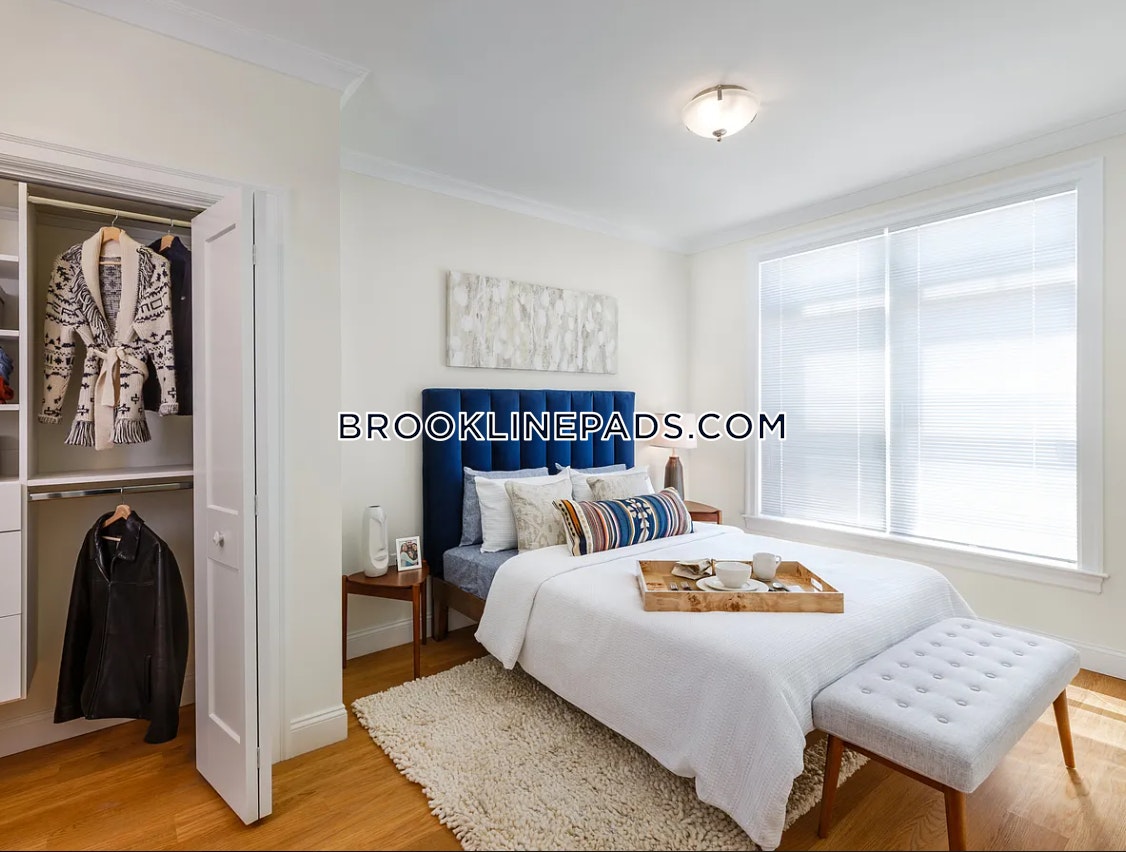 Brookline Apartment for rent 2 Bedrooms 2 Baths Chestnut Hill 4,815