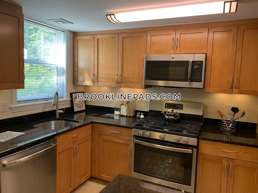 BROOKLINE - CHESTNUT HILL - 2 Beds, 1 Bath - Image 3