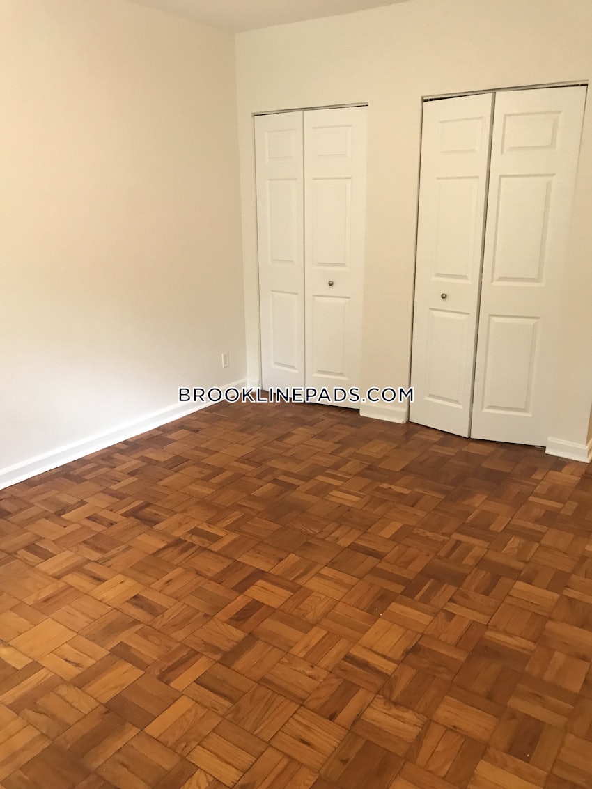 BOSTON - WEST ROXBURY - 2 Beds, 1 Bath - Image 19