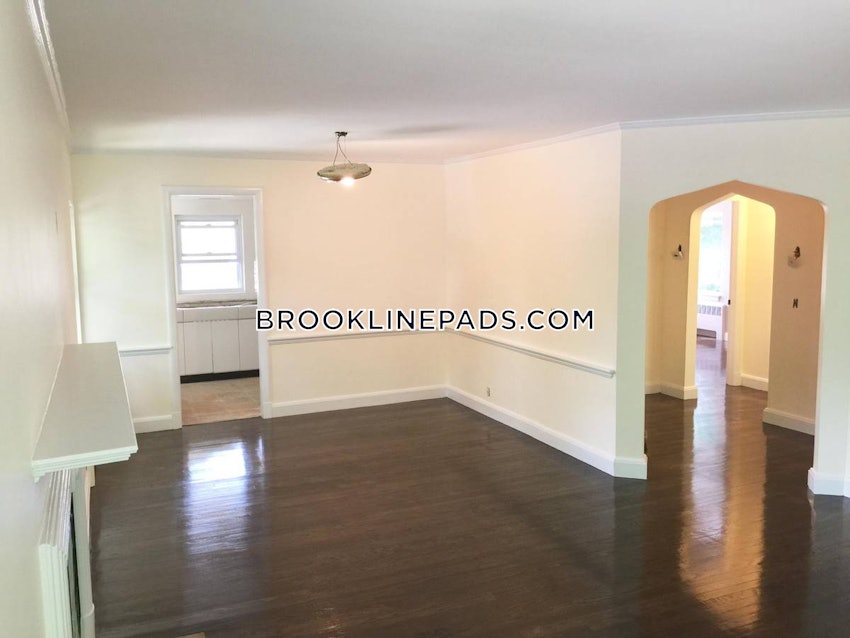 BROOKLINE - CHESTNUT HILL - 2 Beds, 1 Bath - Image 12