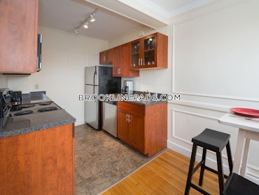 Brookline - 3 Beds, 1 Baths