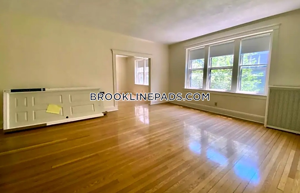 Brookline Apartment for rent 3 Bedrooms 1 Bath Coolidge Corner 3,400