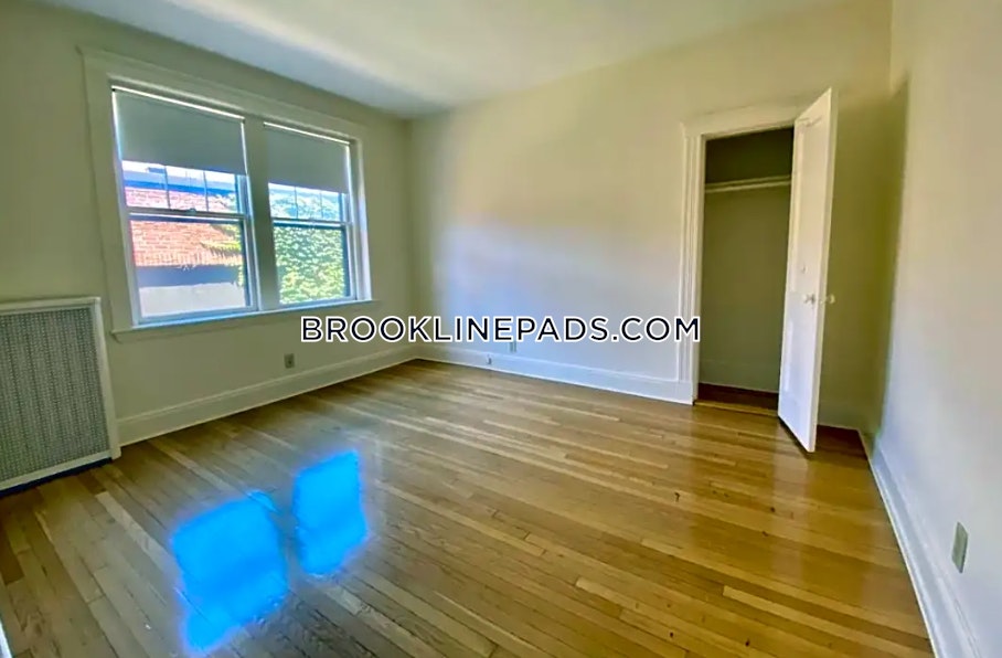 Brookline Apartment for rent 3 Bedrooms 1 Bath Coolidge Corner 3,500
