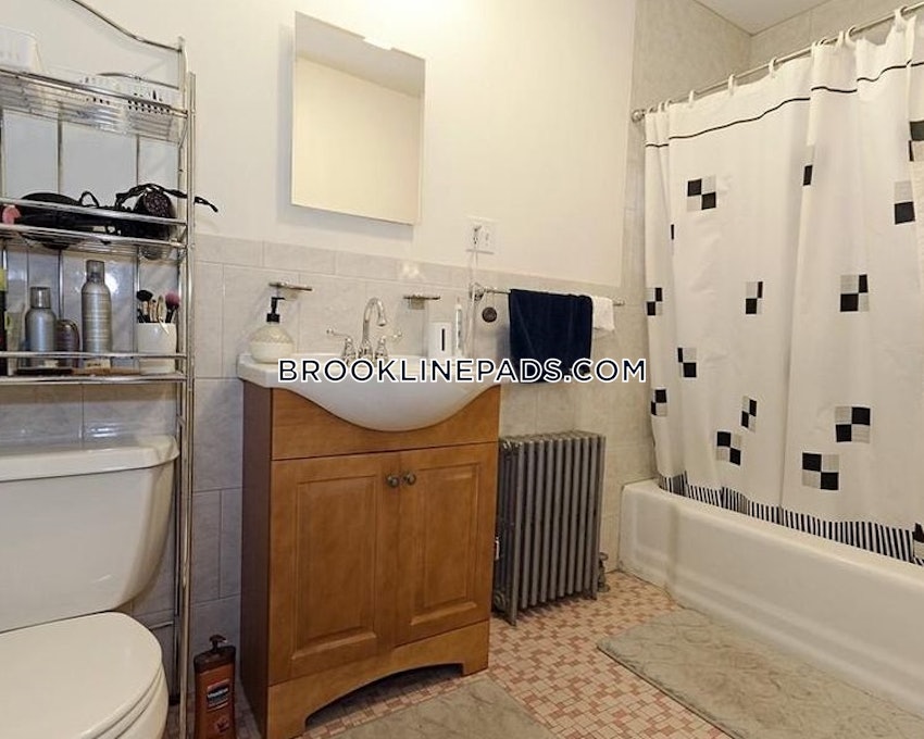 BROOKLINE- COOLIDGE CORNER - 2 Beds, 1 Bath - Image 93