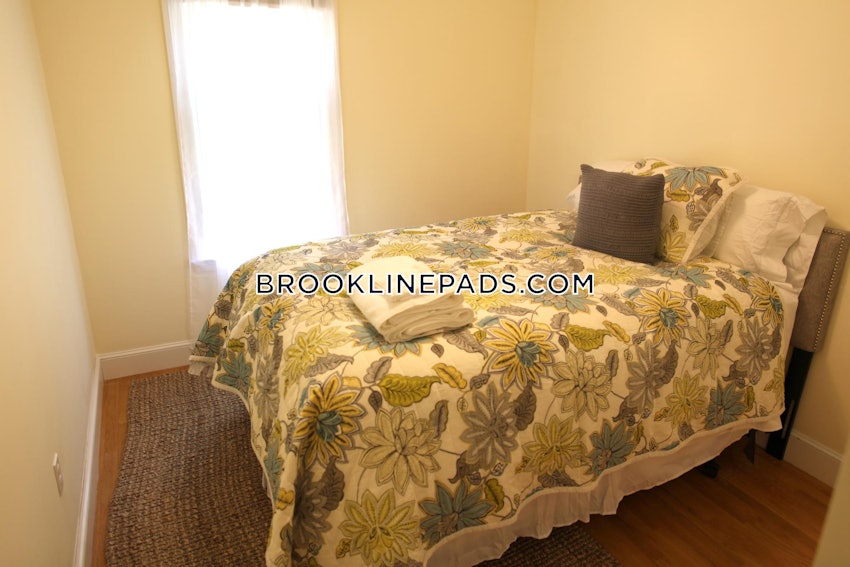 BROOKLINE- COOLIDGE CORNER - 3 Beds, 2 Baths - Image 8