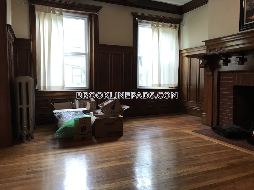 BROOKLINE- COOLIDGE CORNER - 2 Beds, 1 Bath - Image 42