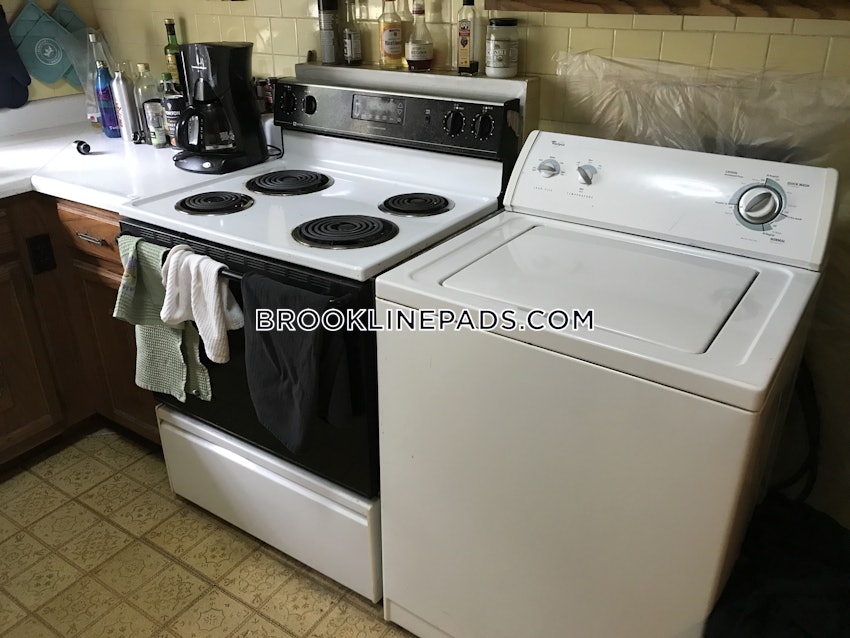 BROOKLINE- COOLIDGE CORNER - 2 Beds, 1 Bath - Image 38