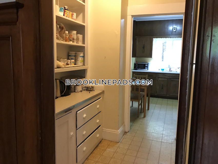 BROOKLINE- COOLIDGE CORNER - 2 Beds, 1 Bath - Image 84