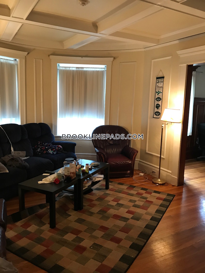 BROOKLINE- COOLIDGE CORNER - 2 Beds, 1 Bath - Image 29