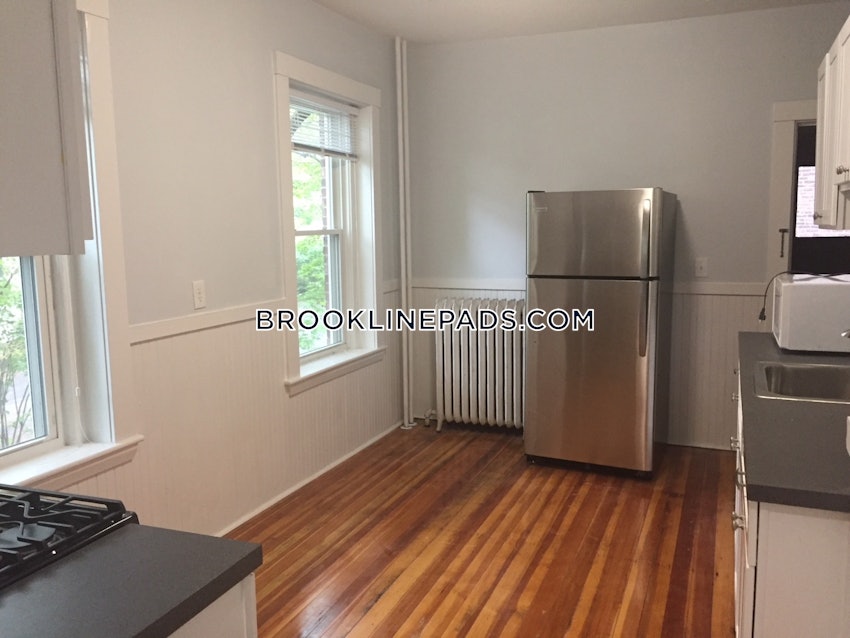 BROOKLINE- COOLIDGE CORNER - 4 Beds, 1 Bath - Image 3