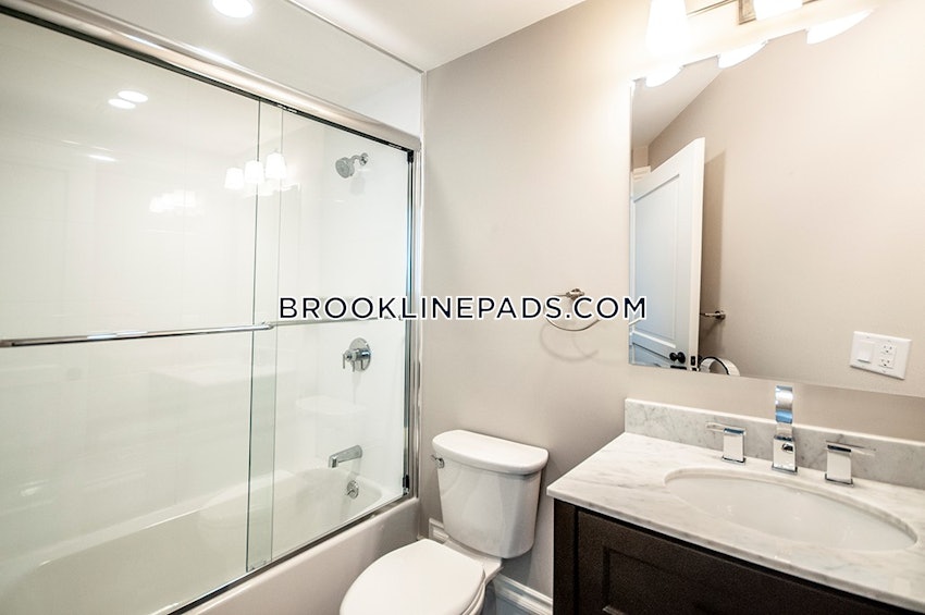 BROOKLINE- COOLIDGE CORNER - 4 Beds, 4.5 Baths - Image 10