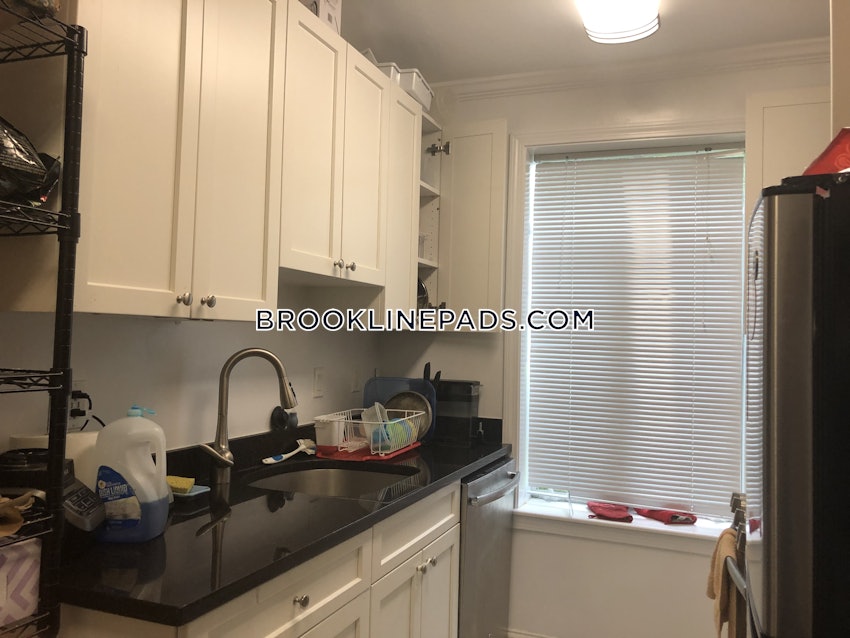 BROOKLINE- COOLIDGE CORNER - 2 Beds, 1 Bath - Image 2