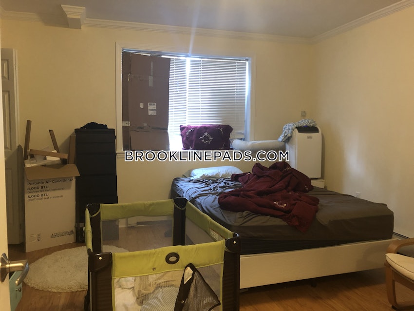 BROOKLINE- COOLIDGE CORNER - 2 Beds, 1 Bath - Image 7