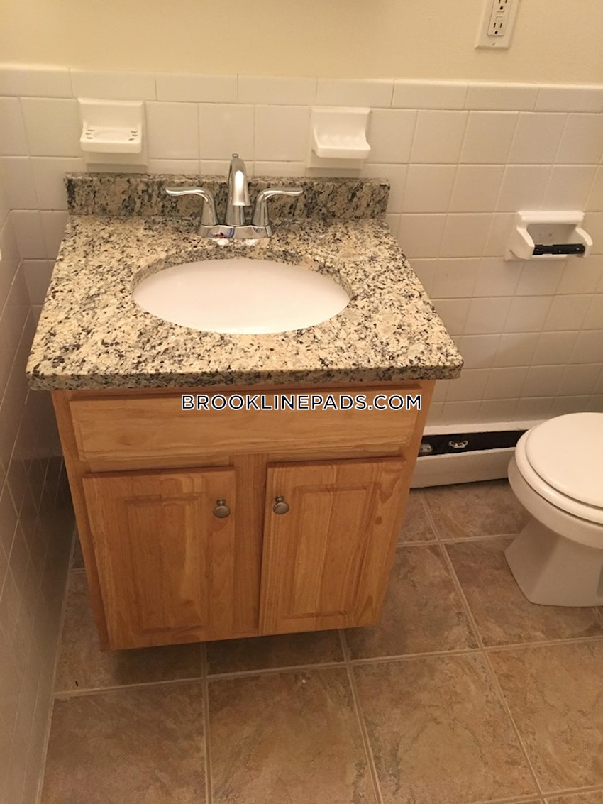 BROOKLINE- COOLIDGE CORNER - 2 Beds, 1 Bath - Image 37