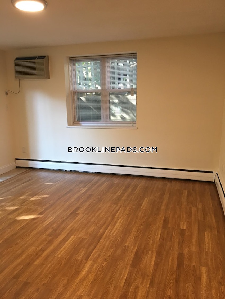 BROOKLINE- COOLIDGE CORNER - 2 Beds, 1 Bath - Image 14