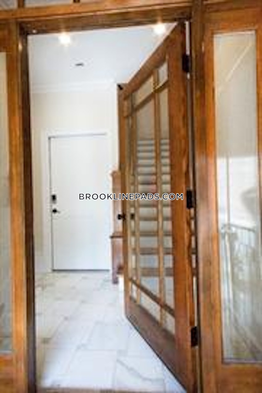 BROOKLINE- COOLIDGE CORNER - 5 Beds, 3.5 Baths - Image 51