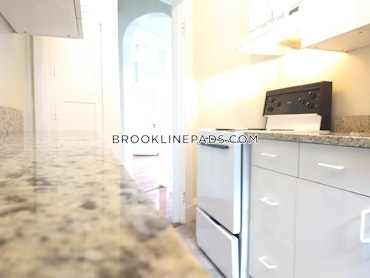 Brookline - 2 Beds, 1 Baths