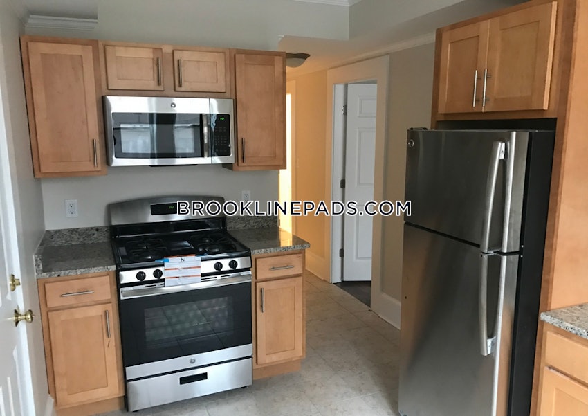 BROOKLINE- COOLIDGE CORNER - 2 Beds, 1 Bath - Image 1