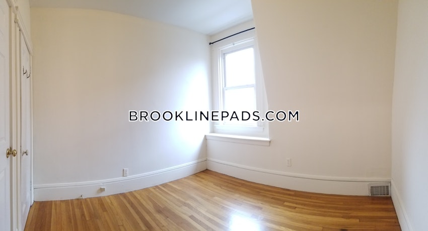 BROOKLINE- COOLIDGE CORNER - 2 Beds, 1 Bath - Image 39