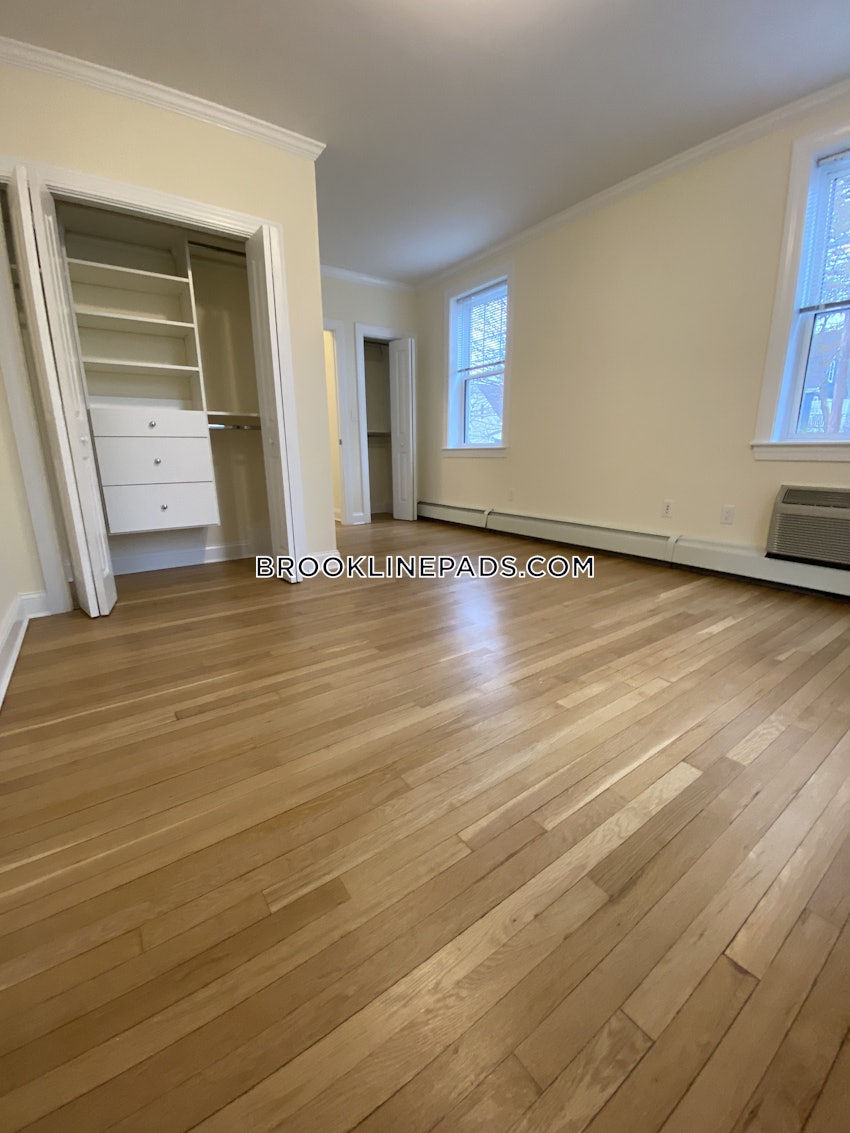 BROOKLINE- COOLIDGE CORNER - 1 Bed, 1 Bath - Image 64