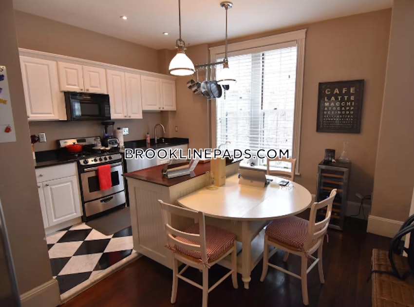 BROOKLINE- COOLIDGE CORNER - 2 Beds, 2 Baths - Image 1