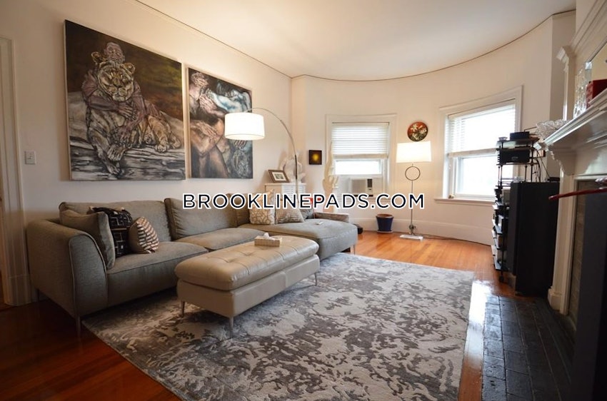 BROOKLINE- WASHINGTON SQUARE - 2 Beds, 1 Bath - Image 3