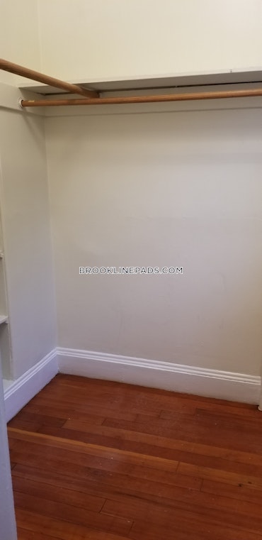 Brookline - 2 Beds, 1 Baths