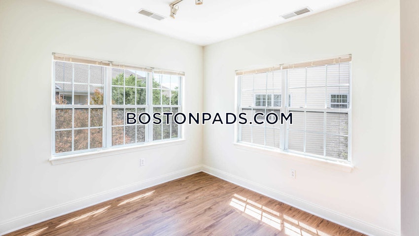 BURLINGTON - 2 Beds, 2 Baths - Image 15