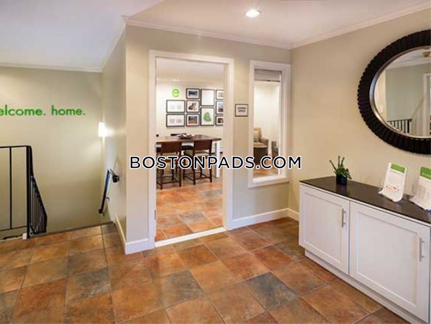 BURLINGTON - 2 Beds, 2 Baths - Image 9