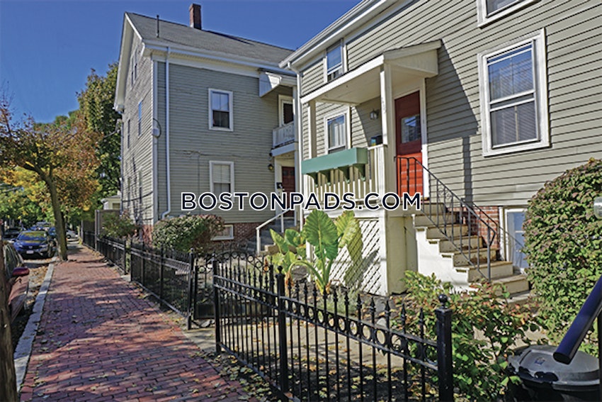 CAMBRIDGE - CENTRAL SQUARE/CAMBRIDGEPORT - 1 Bed, 1 Bath - Image 4