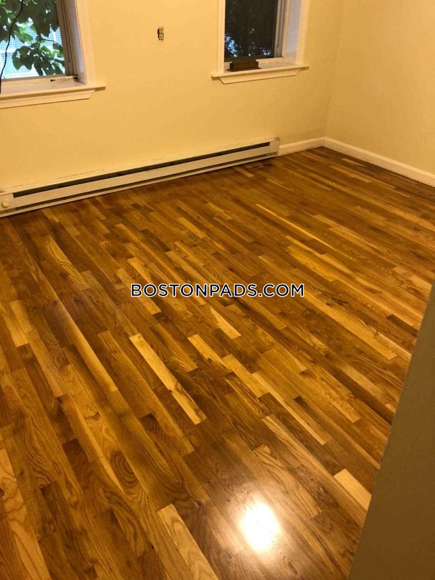 CAMBRIDGE - CENTRAL SQUARE/CAMBRIDGEPORT - 4 Beds, 2 Baths - Image 35