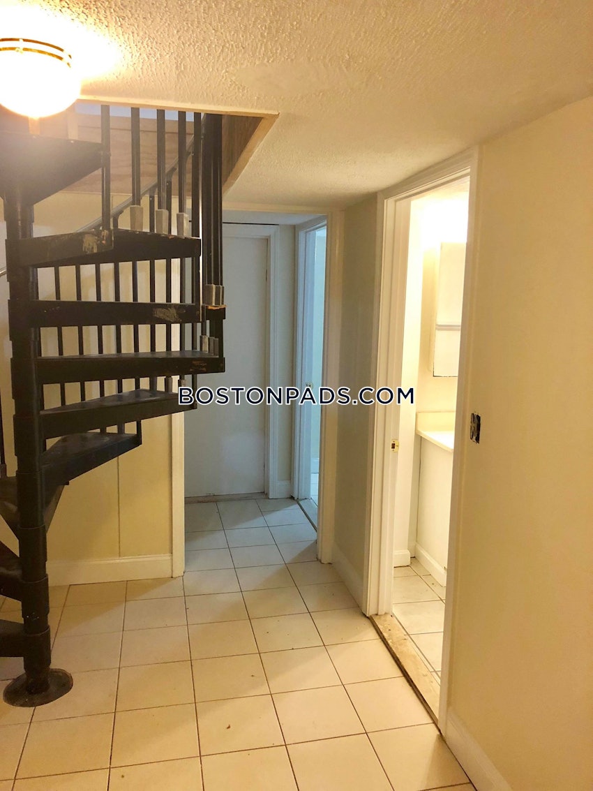 CAMBRIDGE - CENTRAL SQUARE/CAMBRIDGEPORT - 4 Beds, 2 Baths - Image 6