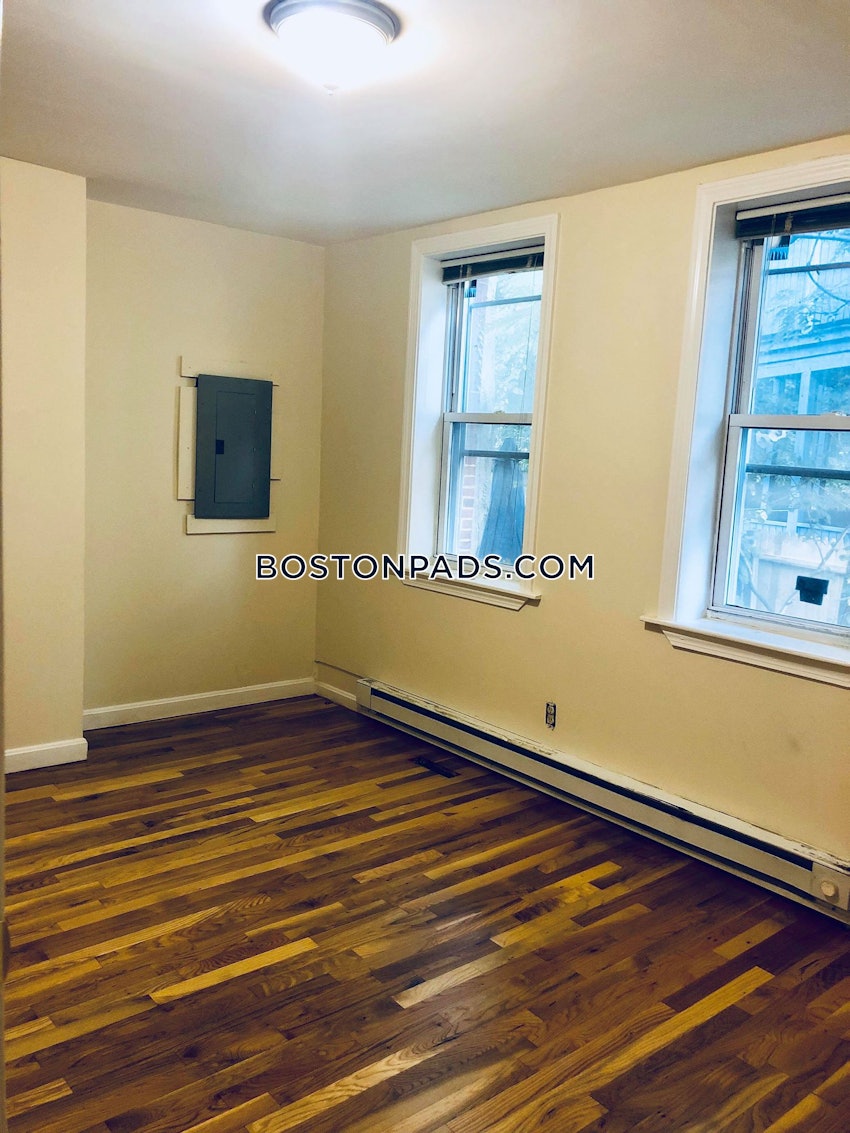 CAMBRIDGE - CENTRAL SQUARE/CAMBRIDGEPORT - 4 Beds, 2 Baths - Image 20