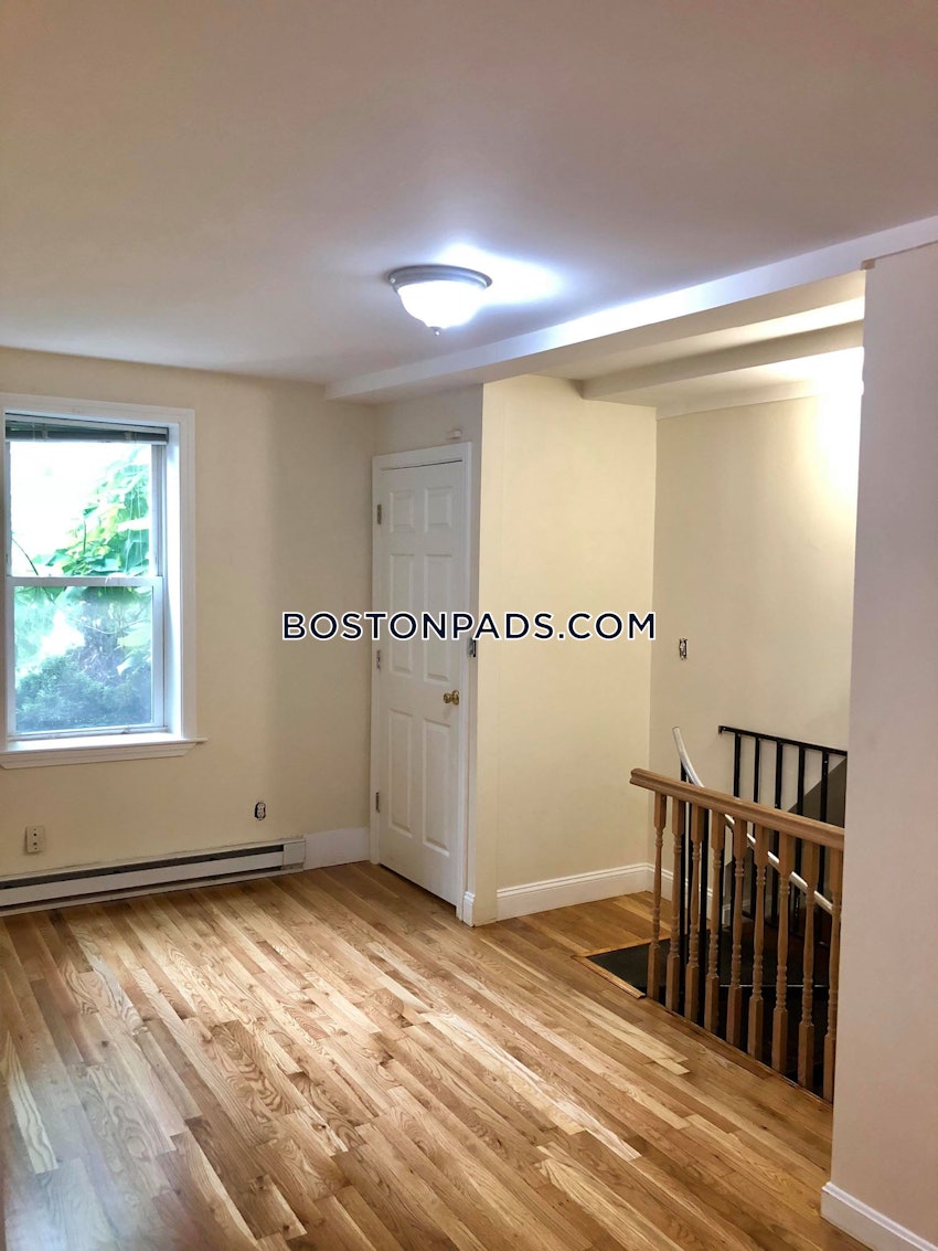 CAMBRIDGE - CENTRAL SQUARE/CAMBRIDGEPORT - 4 Beds, 2 Baths - Image 17