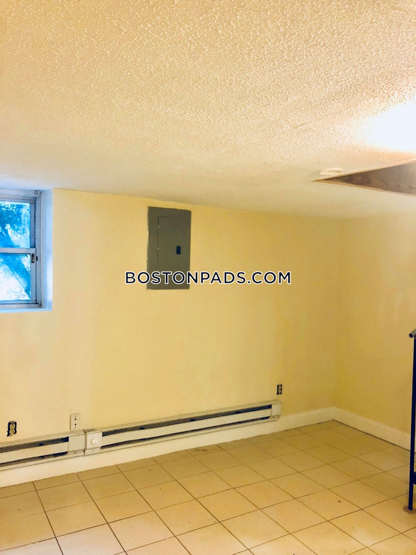 CAMBRIDGE - CENTRAL SQUARE/CAMBRIDGEPORT - 4 Beds, 2 Baths - Image 14