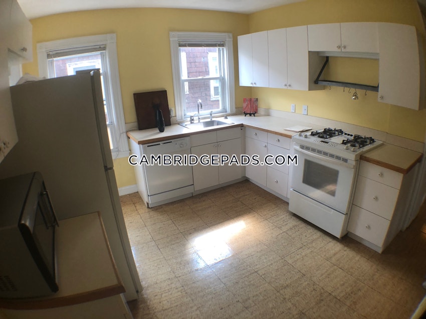 CAMBRIDGE - DAVIS SQUARE - 3 Beds, 1 Bath - Image 3