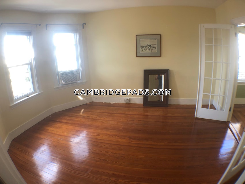 CAMBRIDGE - DAVIS SQUARE - 3 Beds, 1 Bath - Image 6