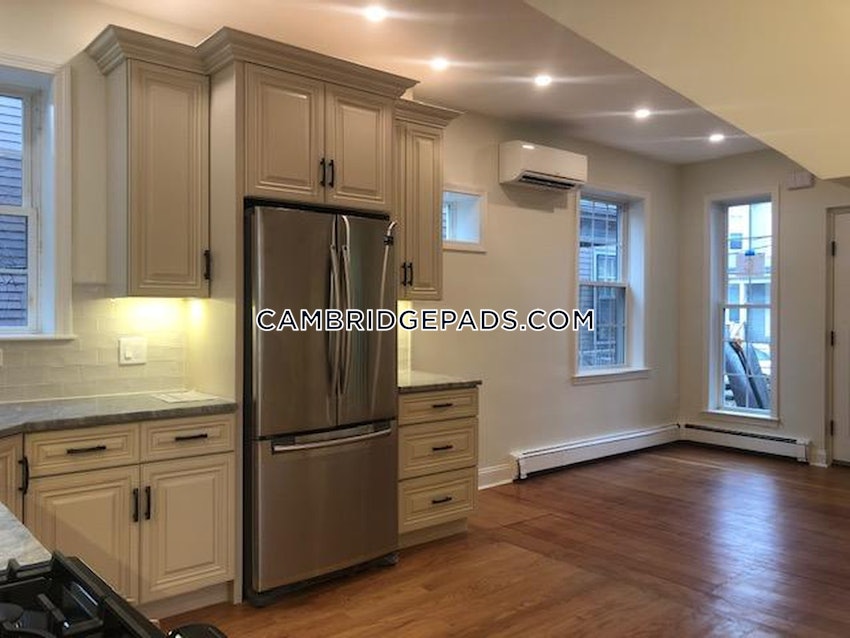 CAMBRIDGE - HARVARD SQUARE - 3 Beds, 3 Baths - Image 10