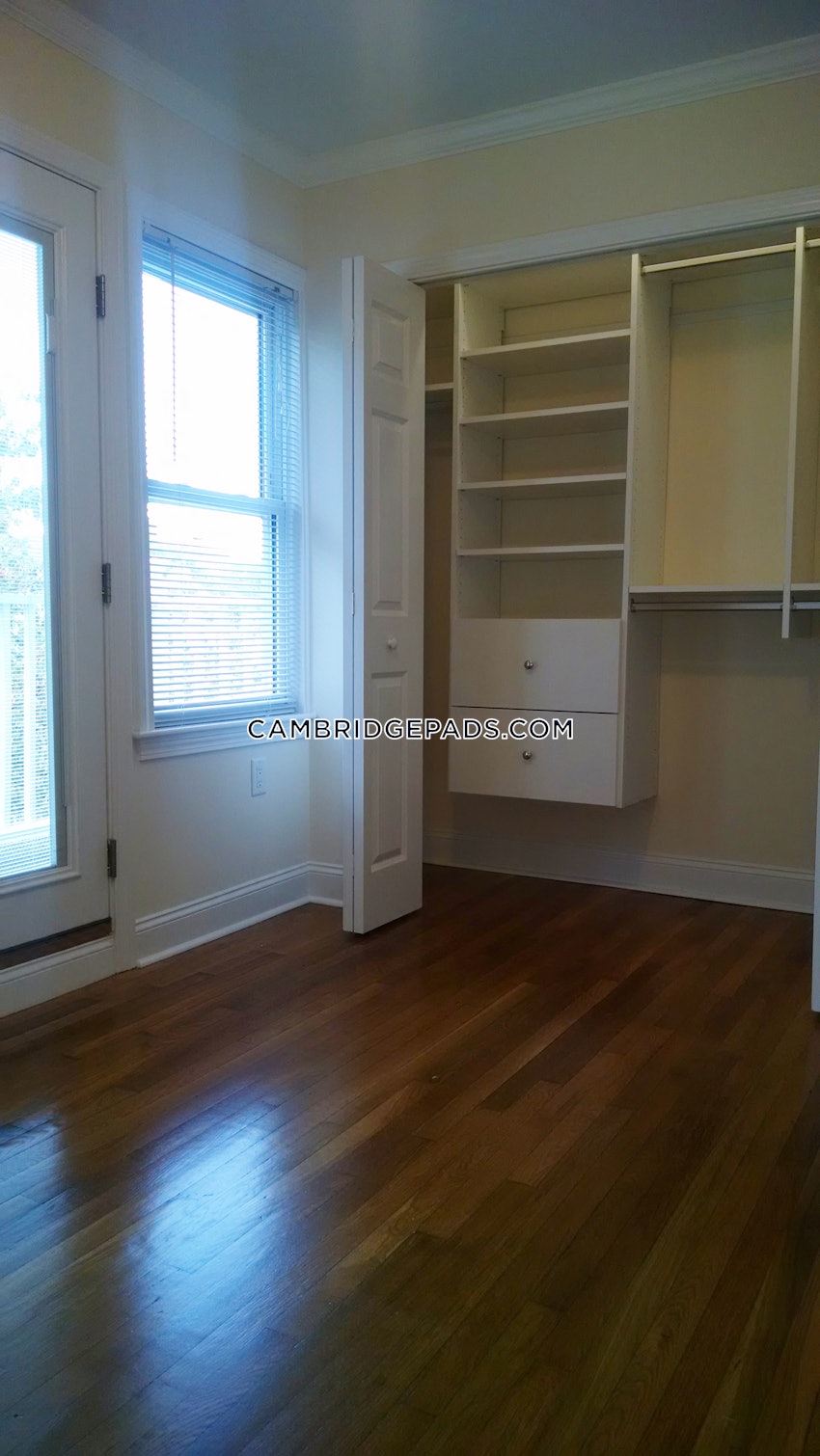 CAMBRIDGE - HARVARD SQUARE - 3 Beds, 1.5 Baths - Image 15