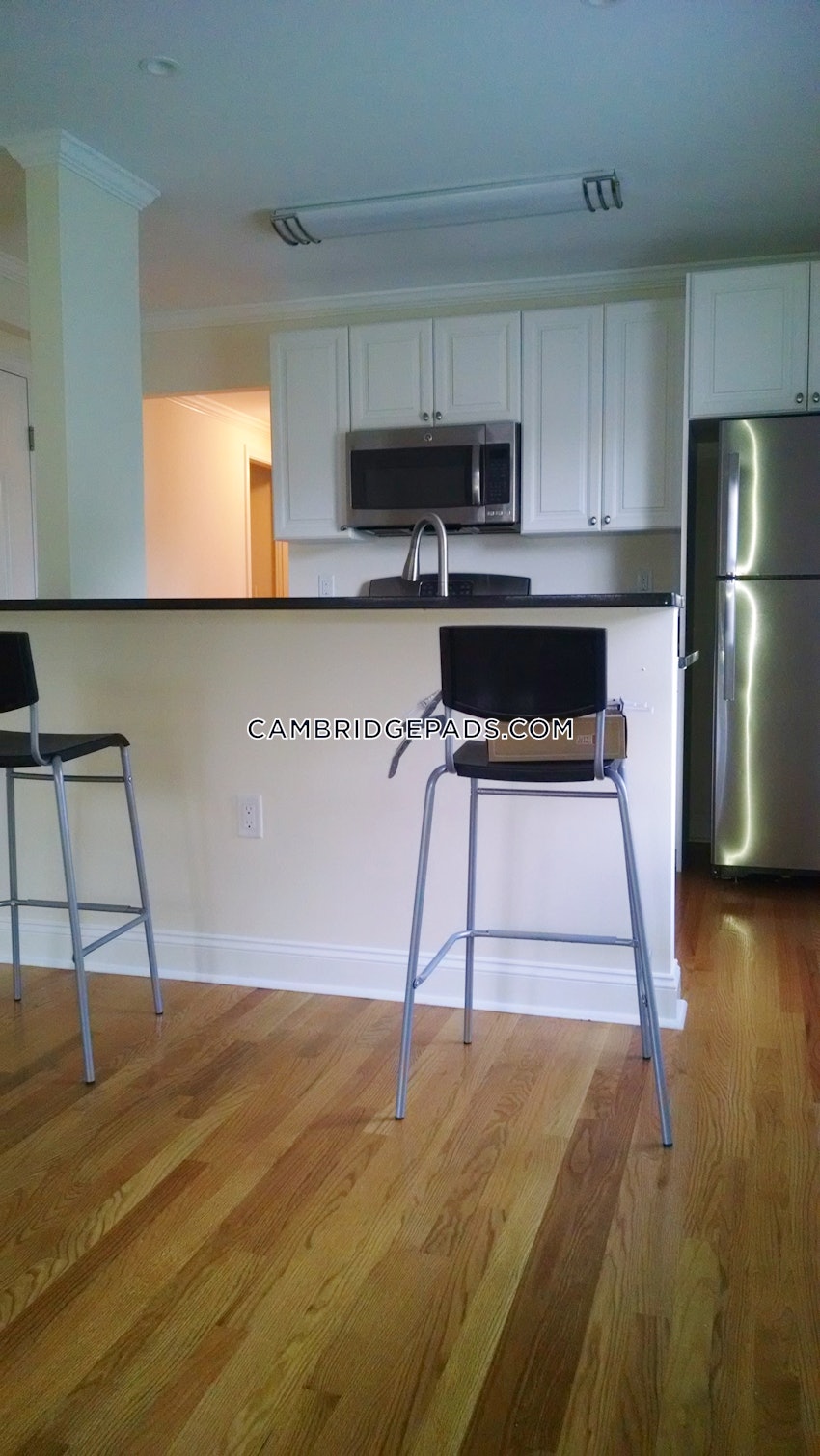 CAMBRIDGE - HARVARD SQUARE - 3 Beds, 1.5 Baths - Image 12