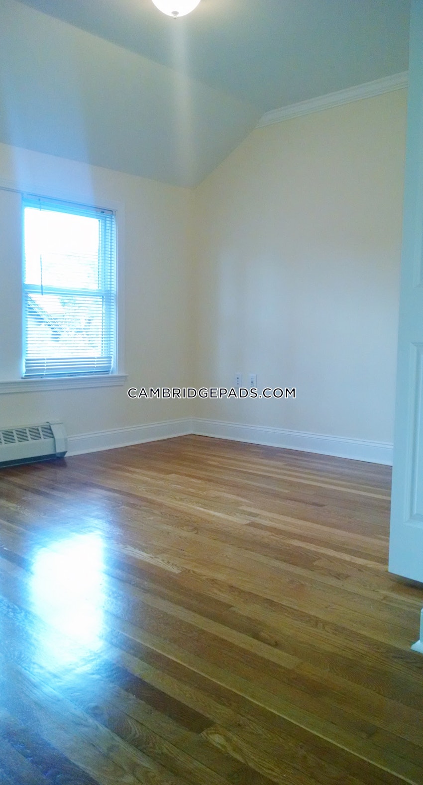 CAMBRIDGE - HARVARD SQUARE - 3 Beds, 1.5 Baths - Image 21