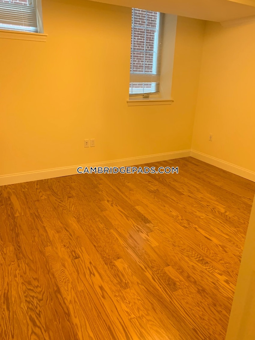 CAMBRIDGE - HARVARD SQUARE - 1 Bed, 1 Bath - Image 6