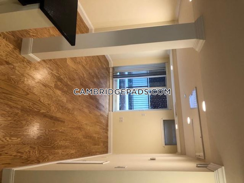 CAMBRIDGE - HARVARD SQUARE - 1 Bed, 1 Bath - Image 25