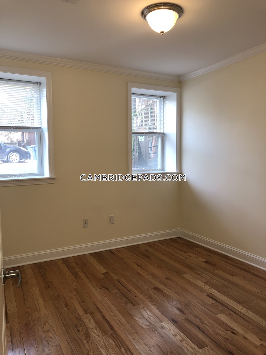 CAMBRIDGE - HARVARD SQUARE - 1 Bed, 1 Bath - Image 32