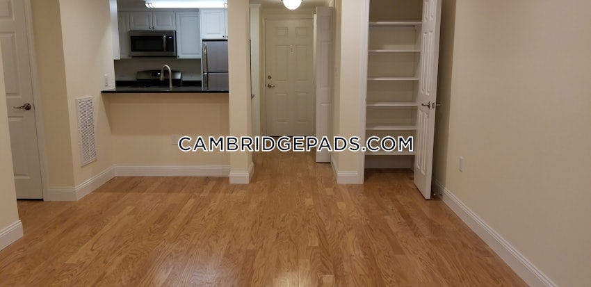 CAMBRIDGE - HARVARD SQUARE - 1 Bed, 1 Bath - Image 5