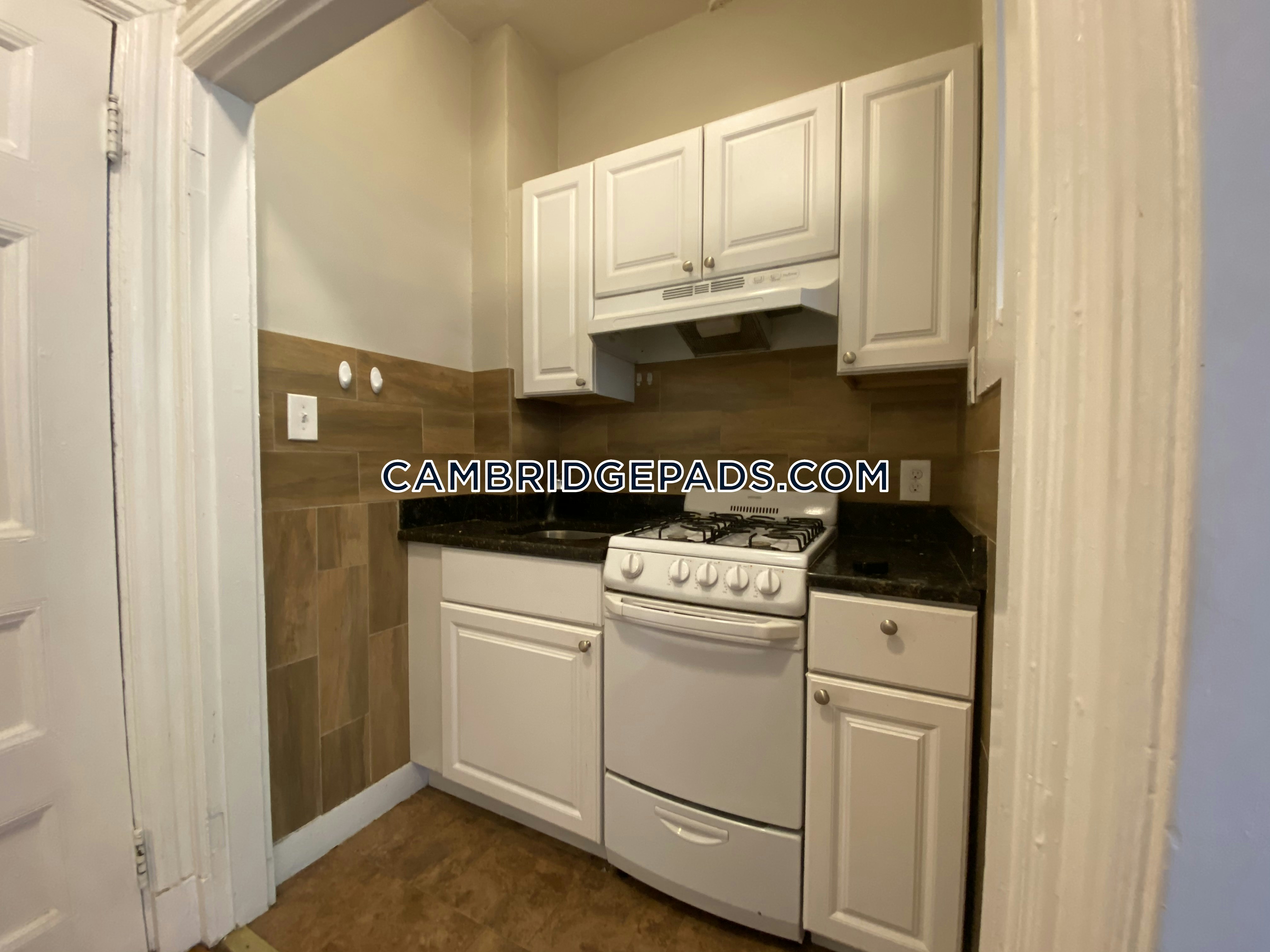 Cambridge Apartment for rent 1 Bedroom 1 Bath Harvard Square 2,700