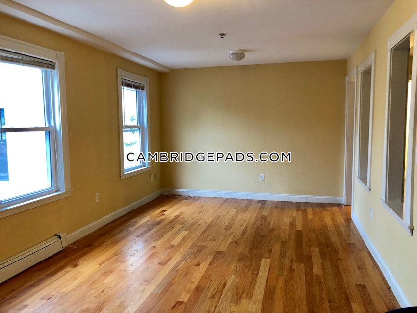 CAMBRIDGE - HARVARD SQUARE - 3 Beds, 1 Bath - Image 1