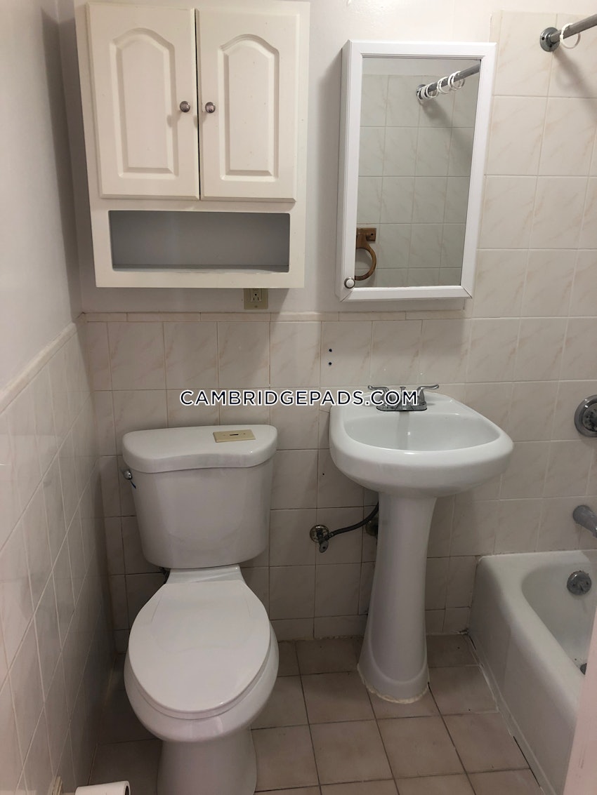 CAMBRIDGE - KENDALL SQUARE - 2 Beds, 1 Bath - Image 4